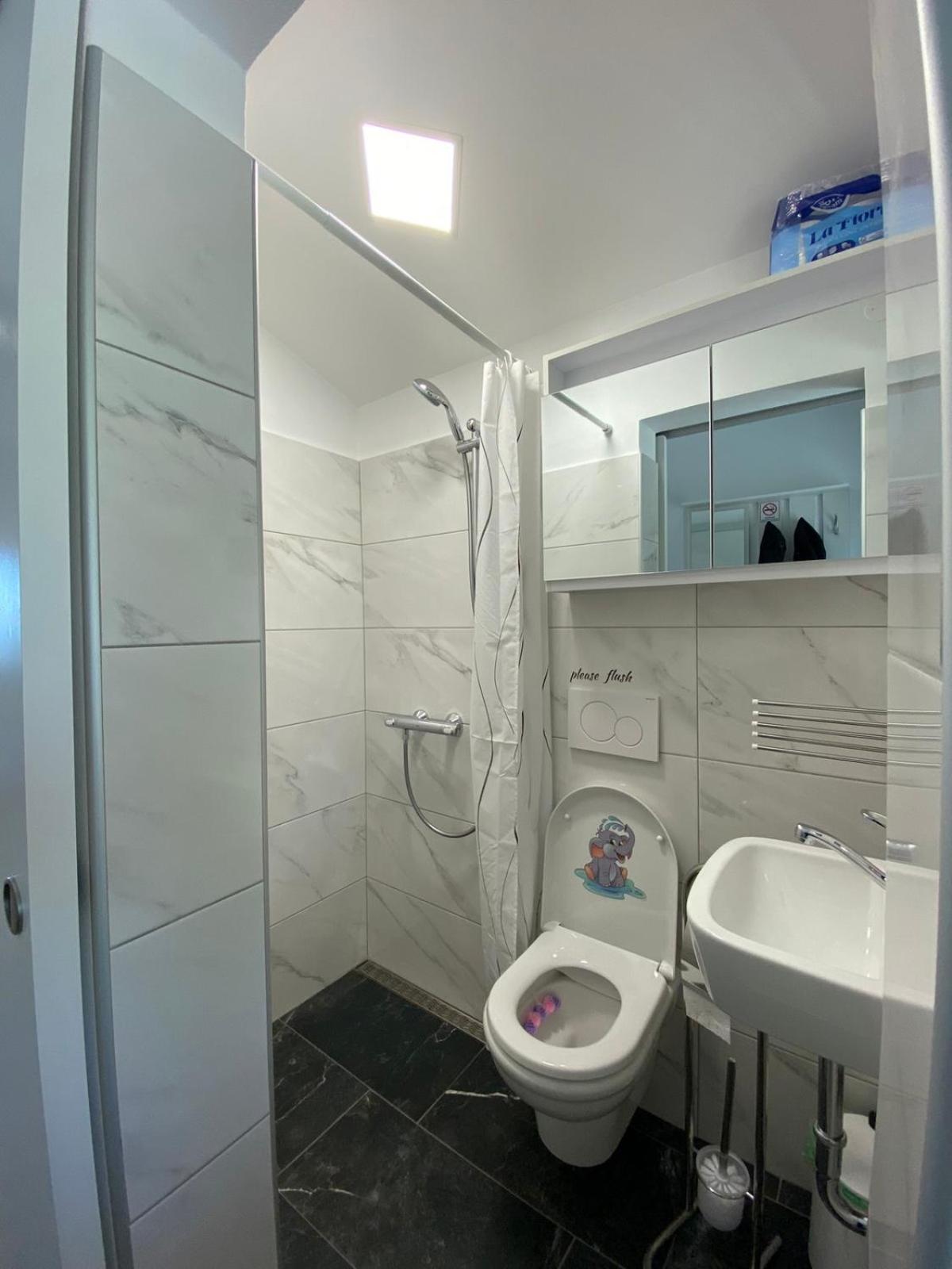 Apartma Vista Baredi Izola Exteriör bild